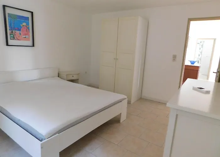 54 - Aiguebelle 250m * Le Lavandou