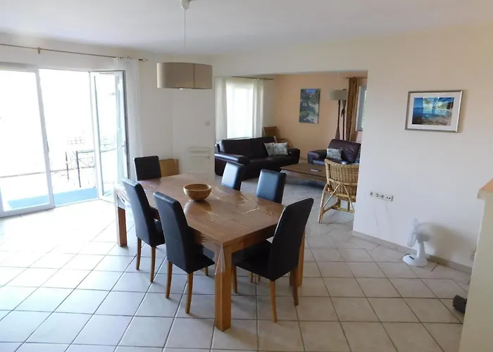 54 - Aiguebelle 250m Apartman