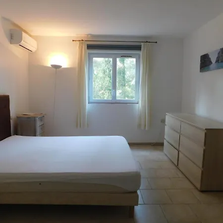 54 - Aiguebelle 250m Apartman Le Lavandou