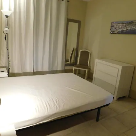 54 - Aiguebelle 250m Apartman